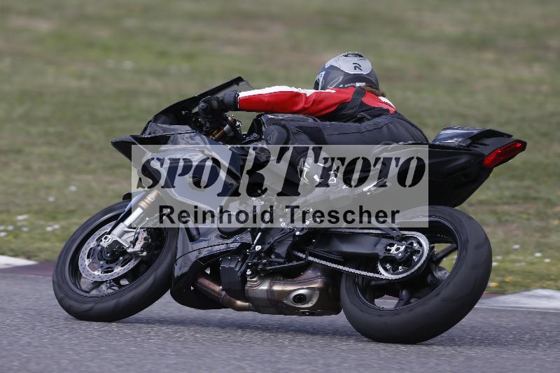 /30 27.07.2026  Dunlop Ride und Test Day ADR/Gruppe gelb Erfahren/77